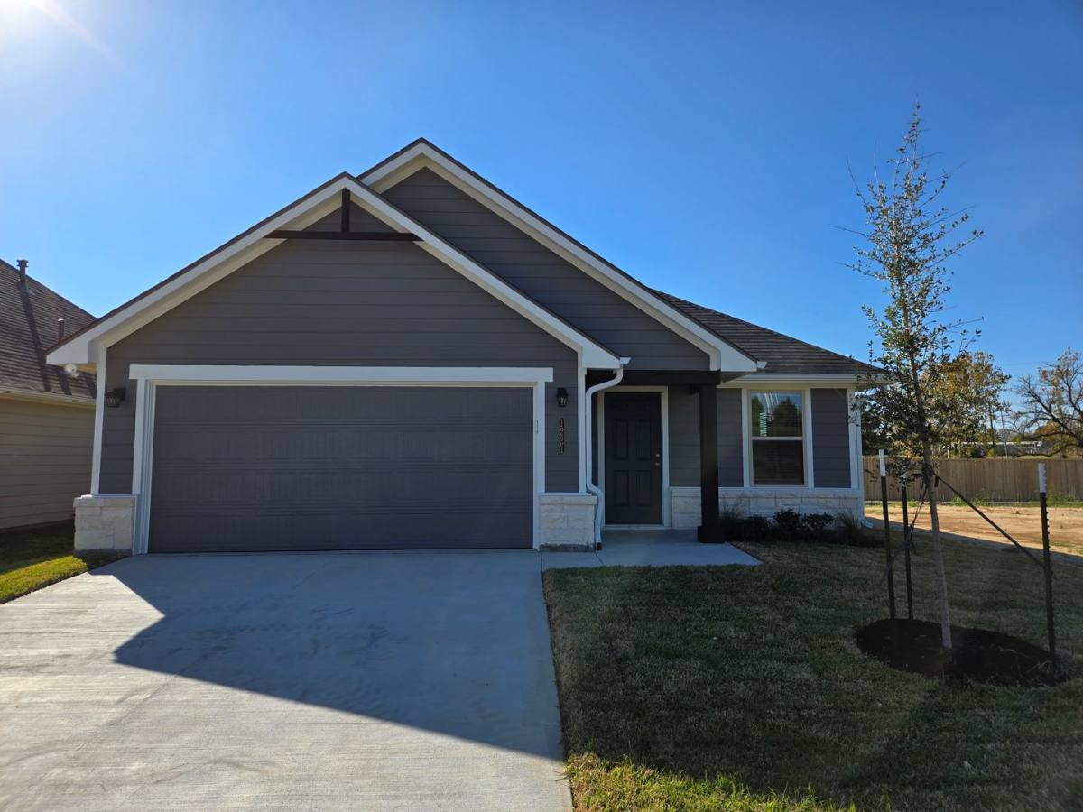 House for rent at 1221 High St, Navasota, TX 77868