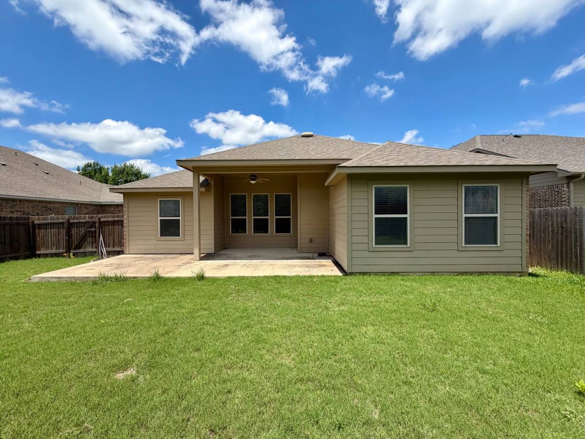 House for rent at 908 Arvada Dr, Leander, TX 78641