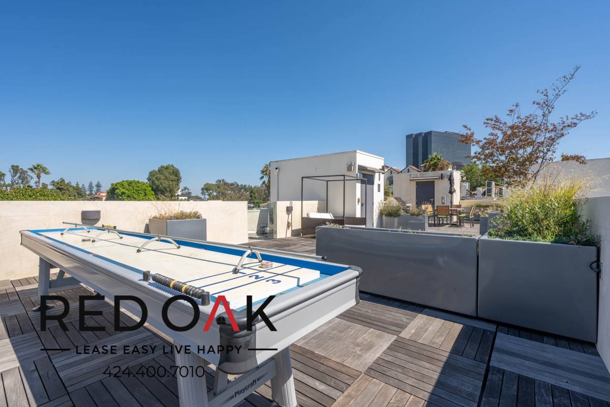 Condo for rent at 11649 Mayfield Ave #4A, Los Angeles, CA 90049