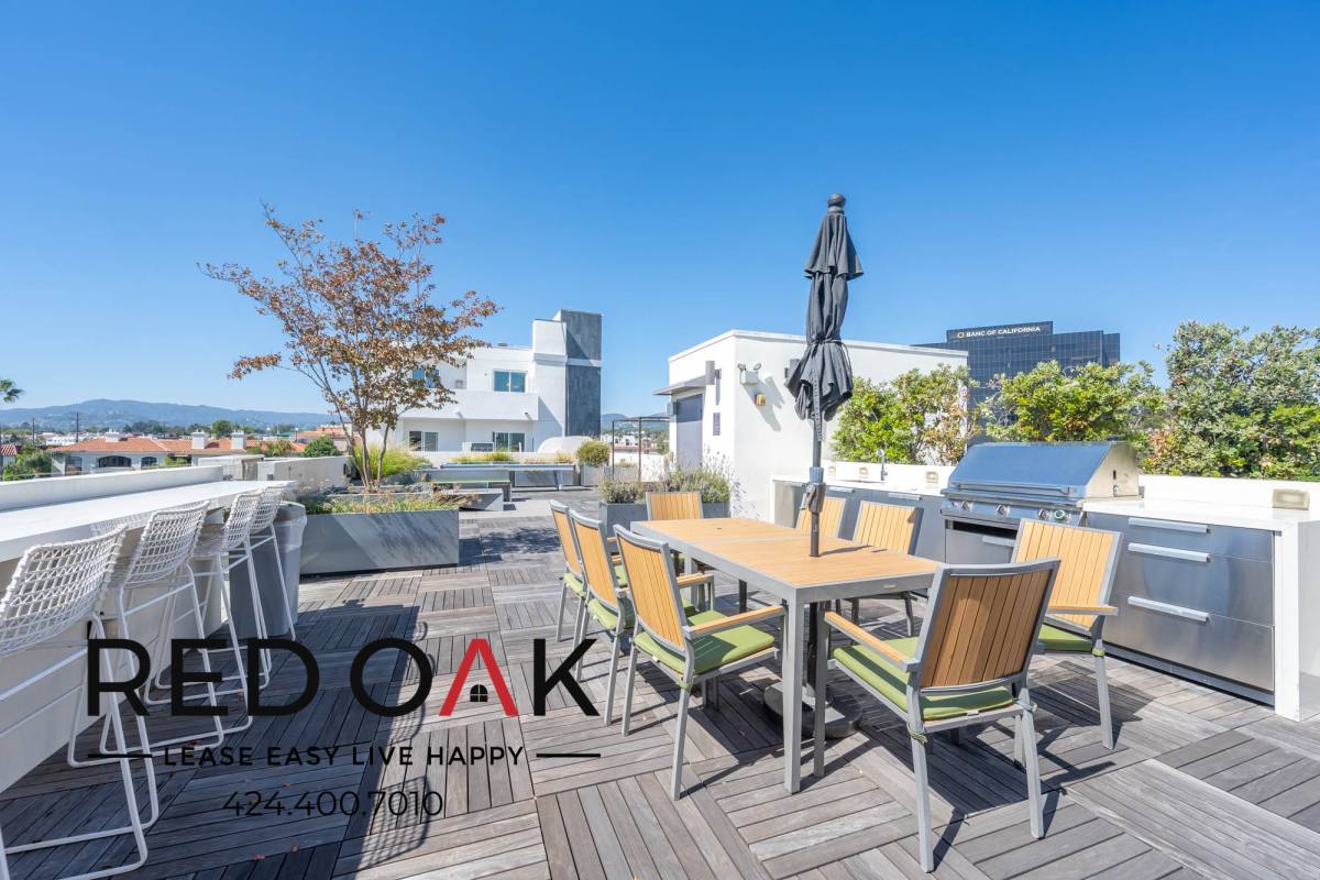 Condo for rent at 11649 Mayfield Ave #4A, Los Angeles, CA 90049