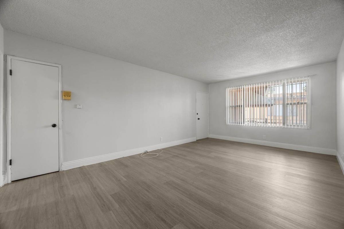 Apartment for rent at 3907 Roxanne Ave, Los Angeles, CA 90008