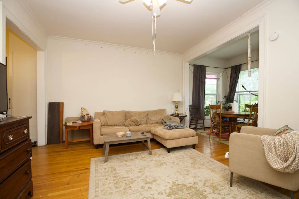 Apartment for rent at 312 12 Lee #3, Evanston, IL 60202
