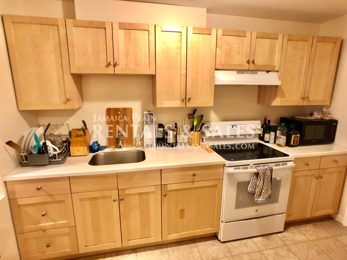 Apartment for rent at 804 Centre St #2, Jamaica Plain, MA 02130