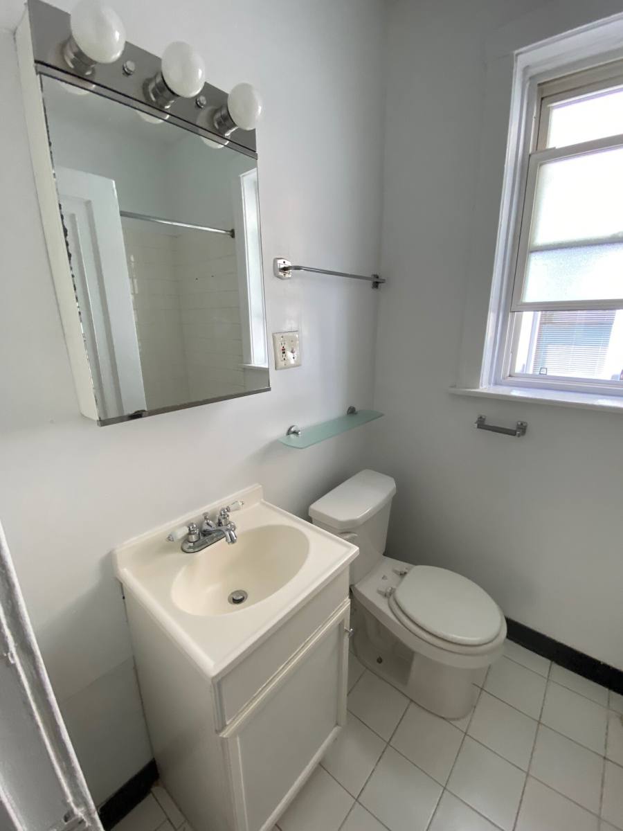 Apartment for rent at 1961 W Foster #3, Chicago, IL 60640