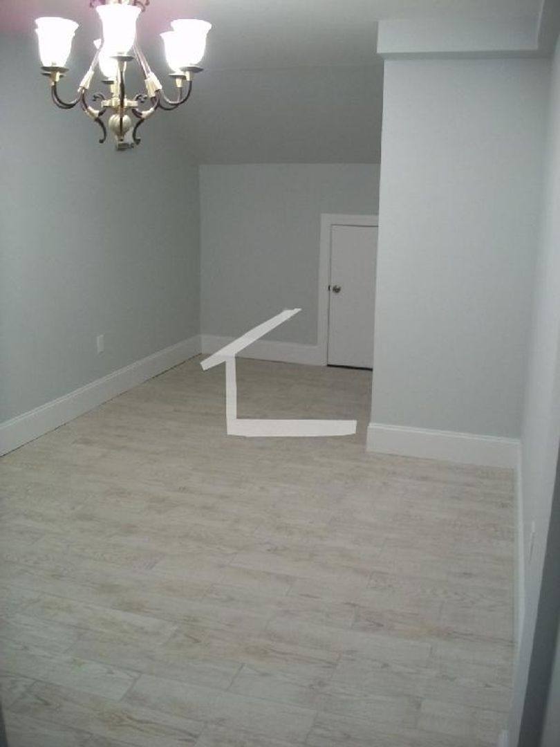 Apartment for rent at 13 Babcock St #2B, Brookline, MA 02446