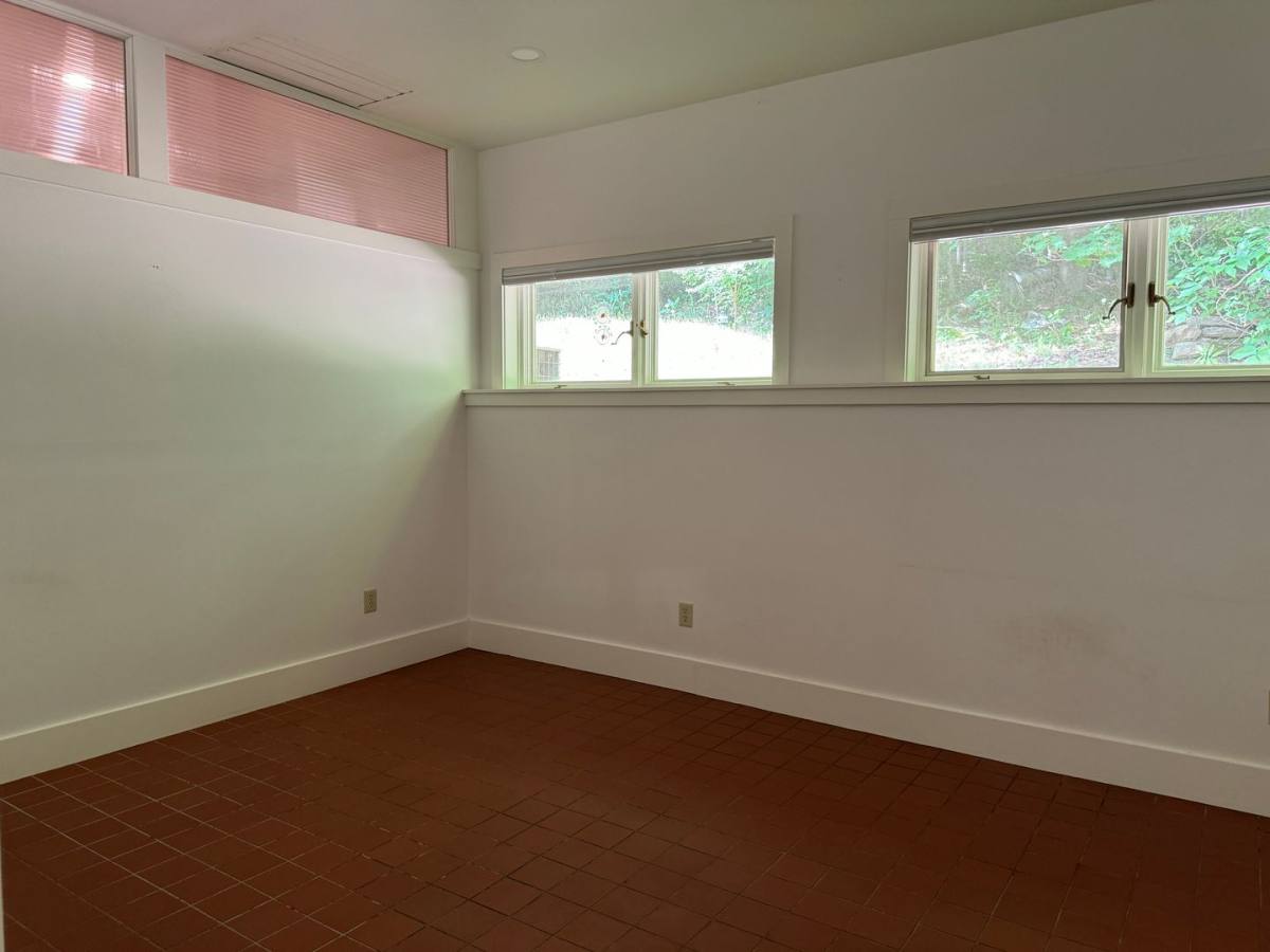 Apartment for rent at 1490 & 1494 Beaver Meadow Rd, Norwich, VT 05055