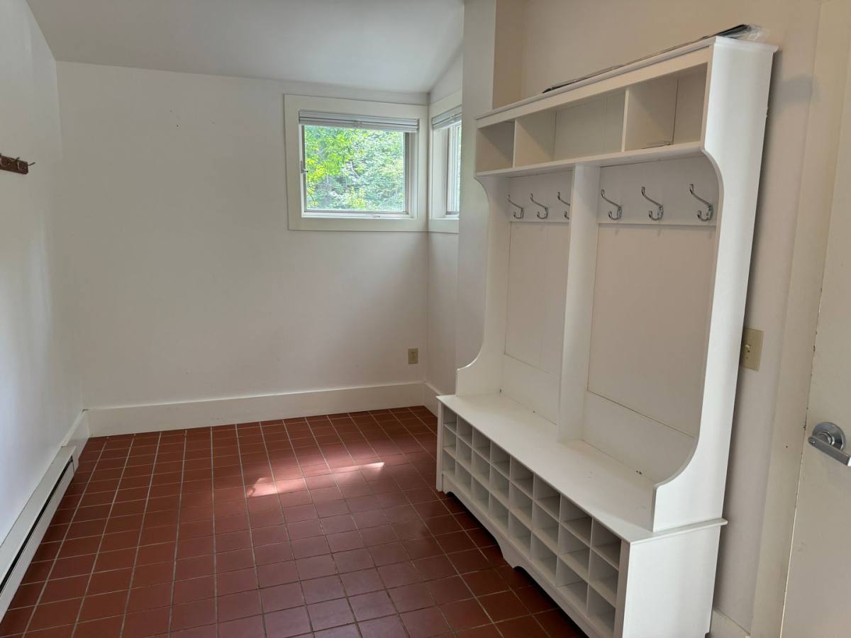 Apartment for rent at 1490 & 1494 Beaver Meadow Rd, Norwich, VT 05055