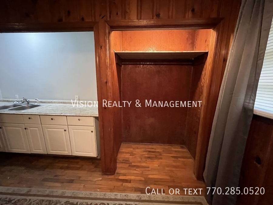 Apartment for rent at 121 Howell Rd #B, Carrollton, GA 30117