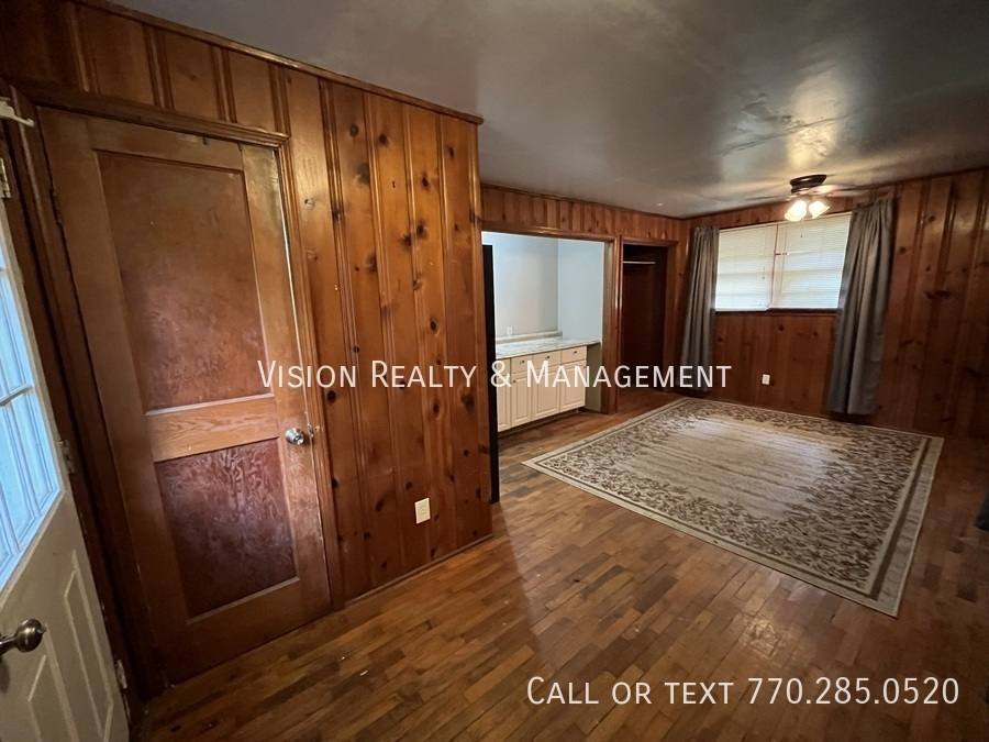 Apartment for rent at 121 Howell Rd #B, Carrollton, GA 30117