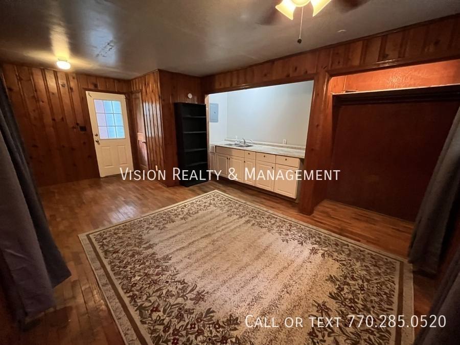 Apartment for rent at 121 Howell Rd #B, Carrollton, GA 30117