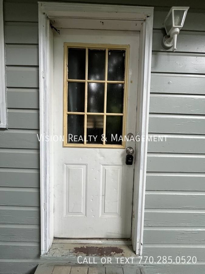 Apartment for rent at 121 Howell Rd #B, Carrollton, GA 30117