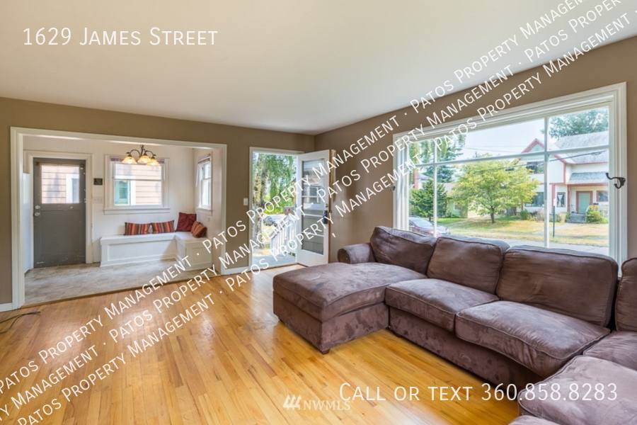 Apartment for rent at 1629 James St, Bellingham, WA 98225