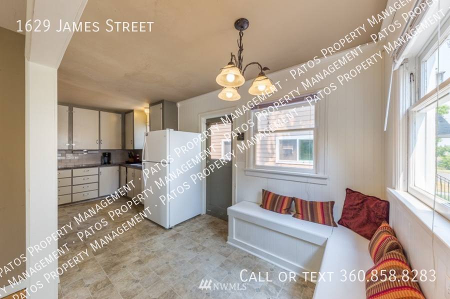 Apartment for rent at 1629 James St, Bellingham, WA 98225