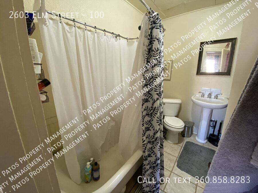 Apartment for rent at 2603 Elm St #100, Bellingham, WA 98225