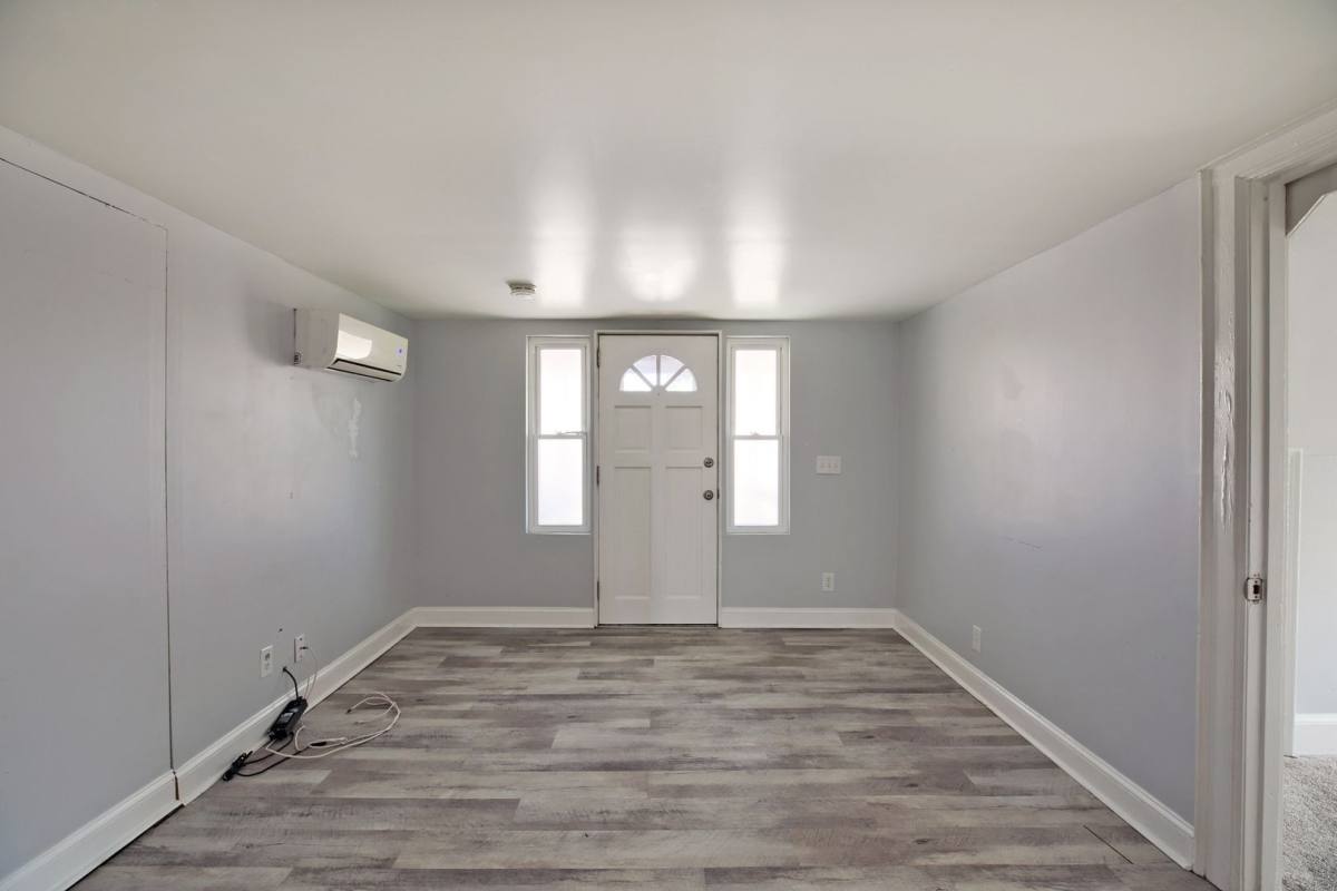 House for rent at 804 City Park Ave #B, Portsmouth, VA 23701