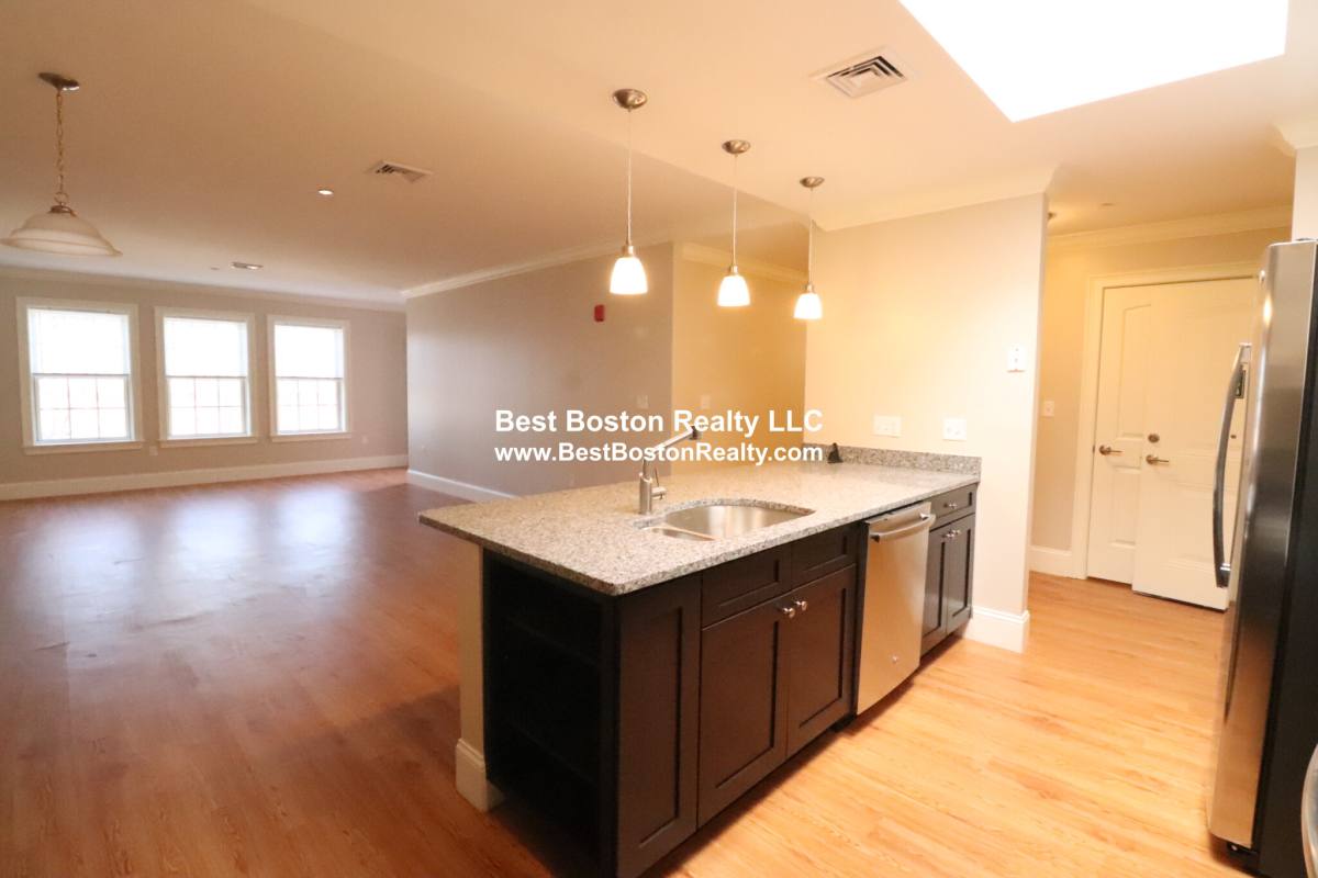 Apartment for rent at 286 Main #104, Woburn, MA 01801