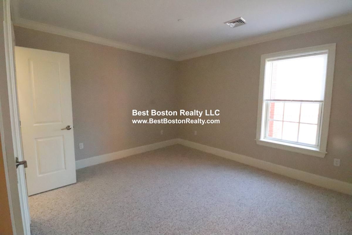 Apartment for rent at 286 Main #104, Woburn, MA 01801