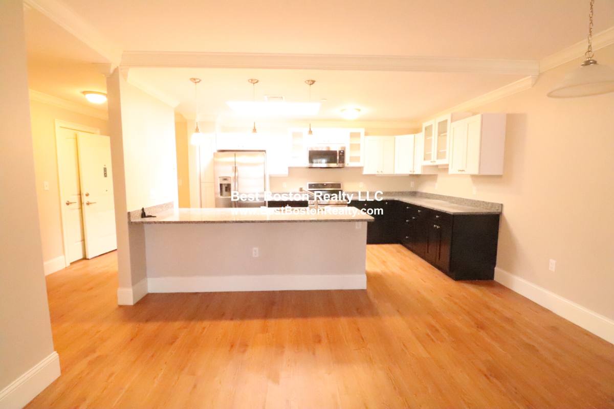 Apartment for rent at 286 Main #104, Woburn, MA 01801