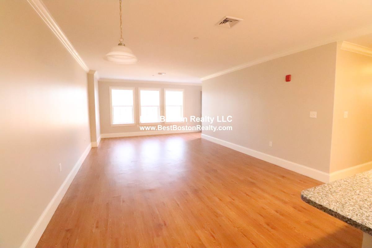 Apartment for rent at 286 Main #104, Woburn, MA 01801
