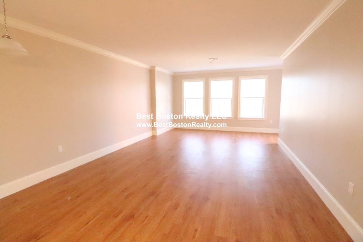 Apartment for rent at 286 Main #104, Woburn, MA 01801