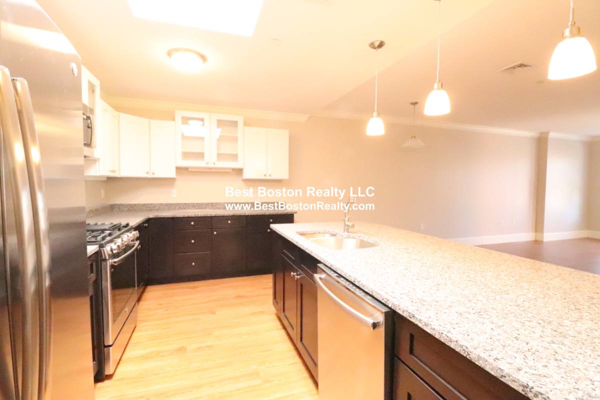 Apartment for rent at 286 Main #104, Woburn, MA 01801