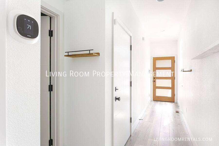 House for rent at 7731 N Decatur, Portland, OR 97203