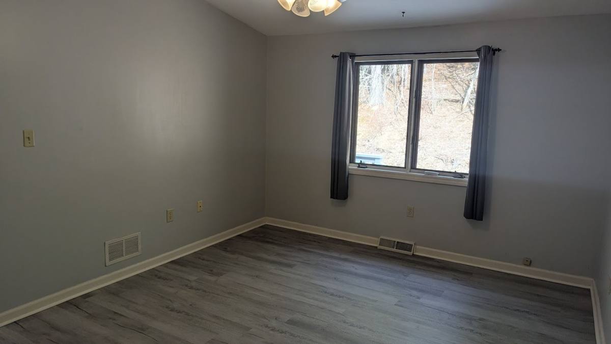 Townhouse for rent at 17 Coventry Rd, Grafton, MA 01519