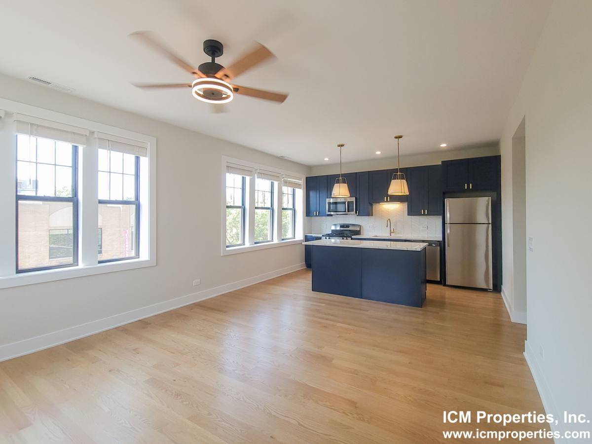 Apartment for rent at 2020 W Montrose #3B, Chicago, IL 60625