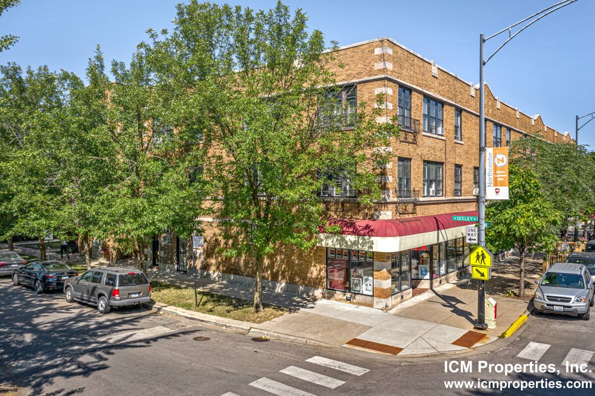 Apartment for rent at 2020 W Montrose #3B, Chicago, IL 60625
