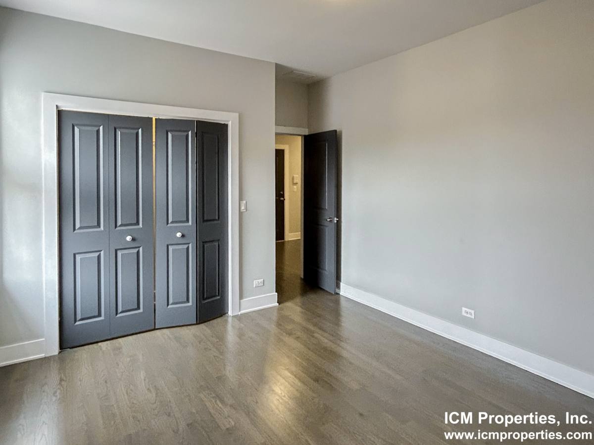 Apartment for rent at 2618 N Rockwell St #2F, Chicago, IL 60647