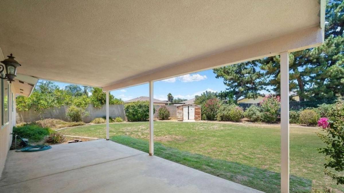 House for rent at 6604 Cherrywood Ave, Bakersfield, CA 93308