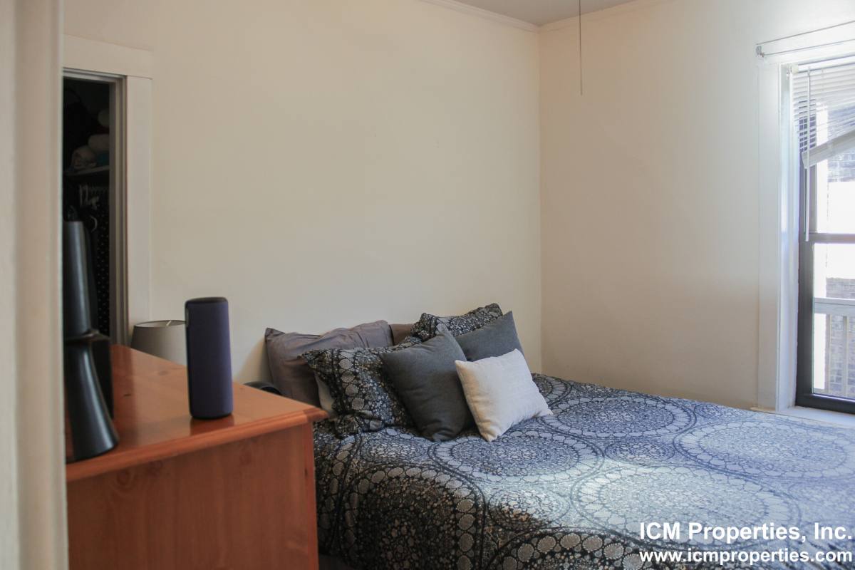 Apartment for rent at 4844 N Rockwell #3, Chicago, IL 60625