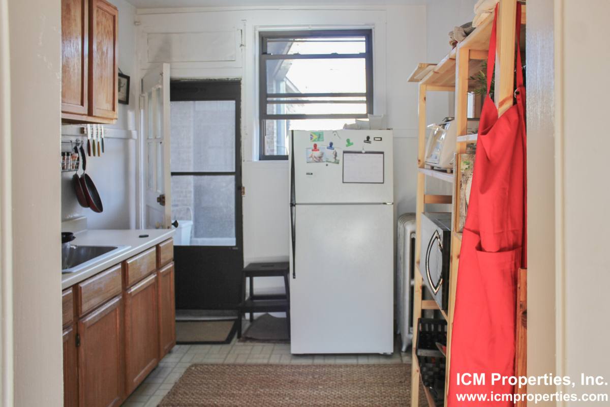 Apartment for rent at 4844 N Rockwell #3, Chicago, IL 60625