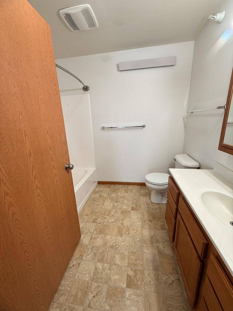 Apartment for rent at 1005 2nd St SE, Crosby, ND 58730