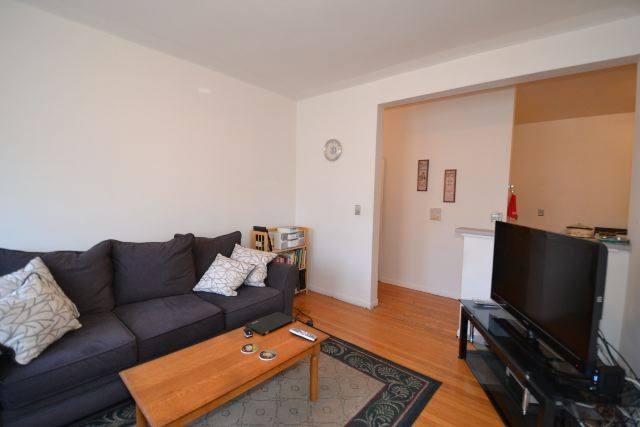 Apartment for rent at 921 Waveland #DA9, Chicago, IL 60657
