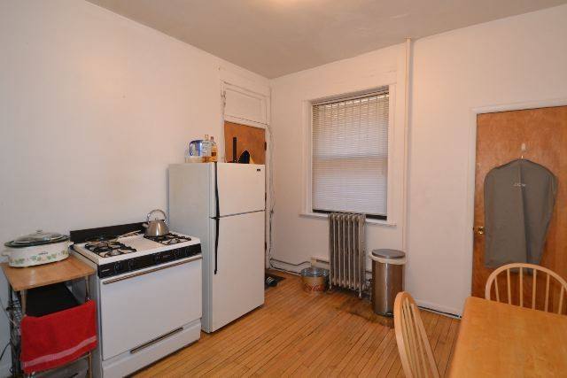 Apartment for rent at 921 Waveland #DA9, Chicago, IL 60657