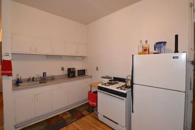 Apartment for rent at 921 Waveland #DA9, Chicago, IL 60657