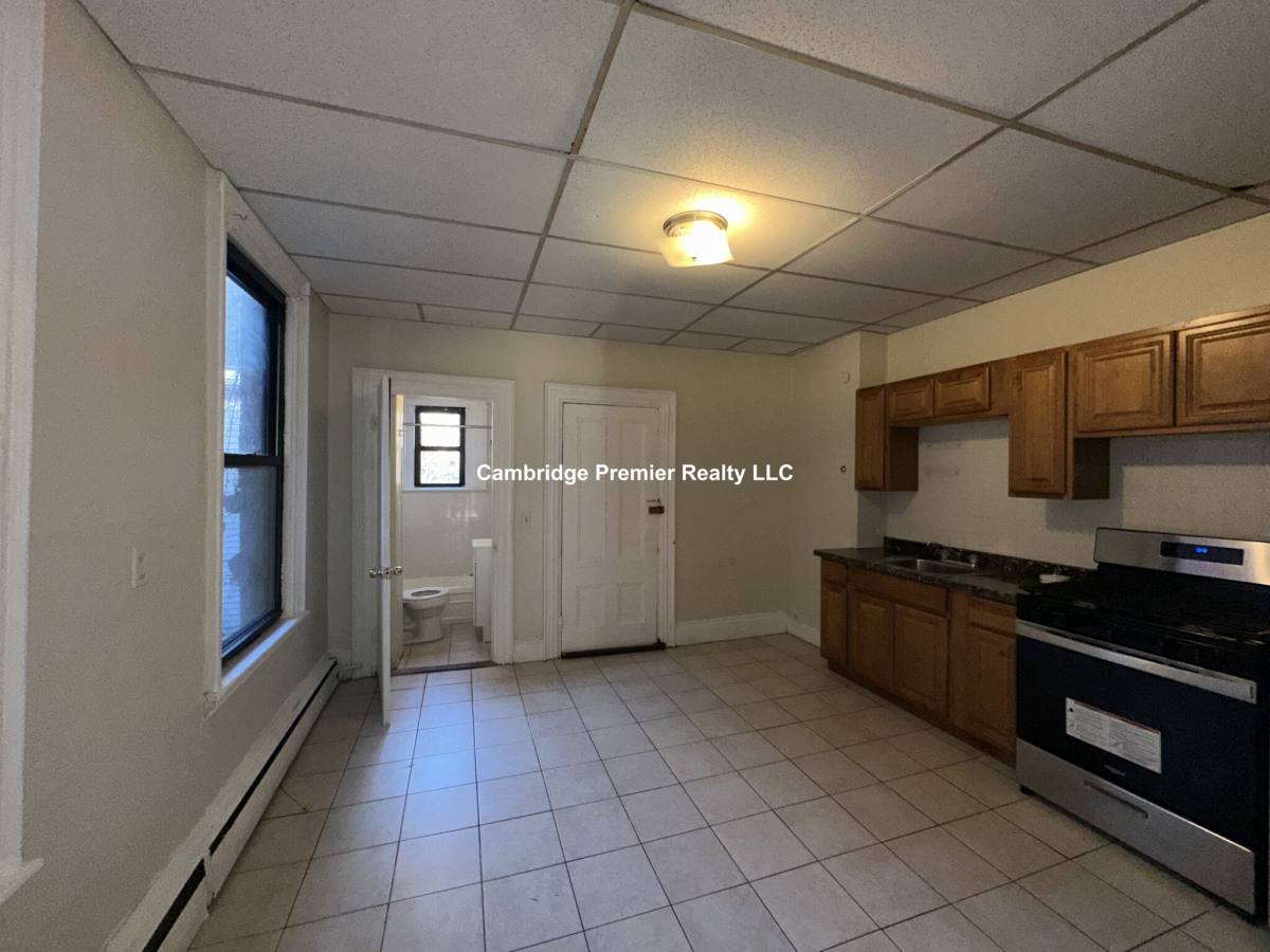 House for rent at 179 Harvard St #3, Cambridge, MA 02139
