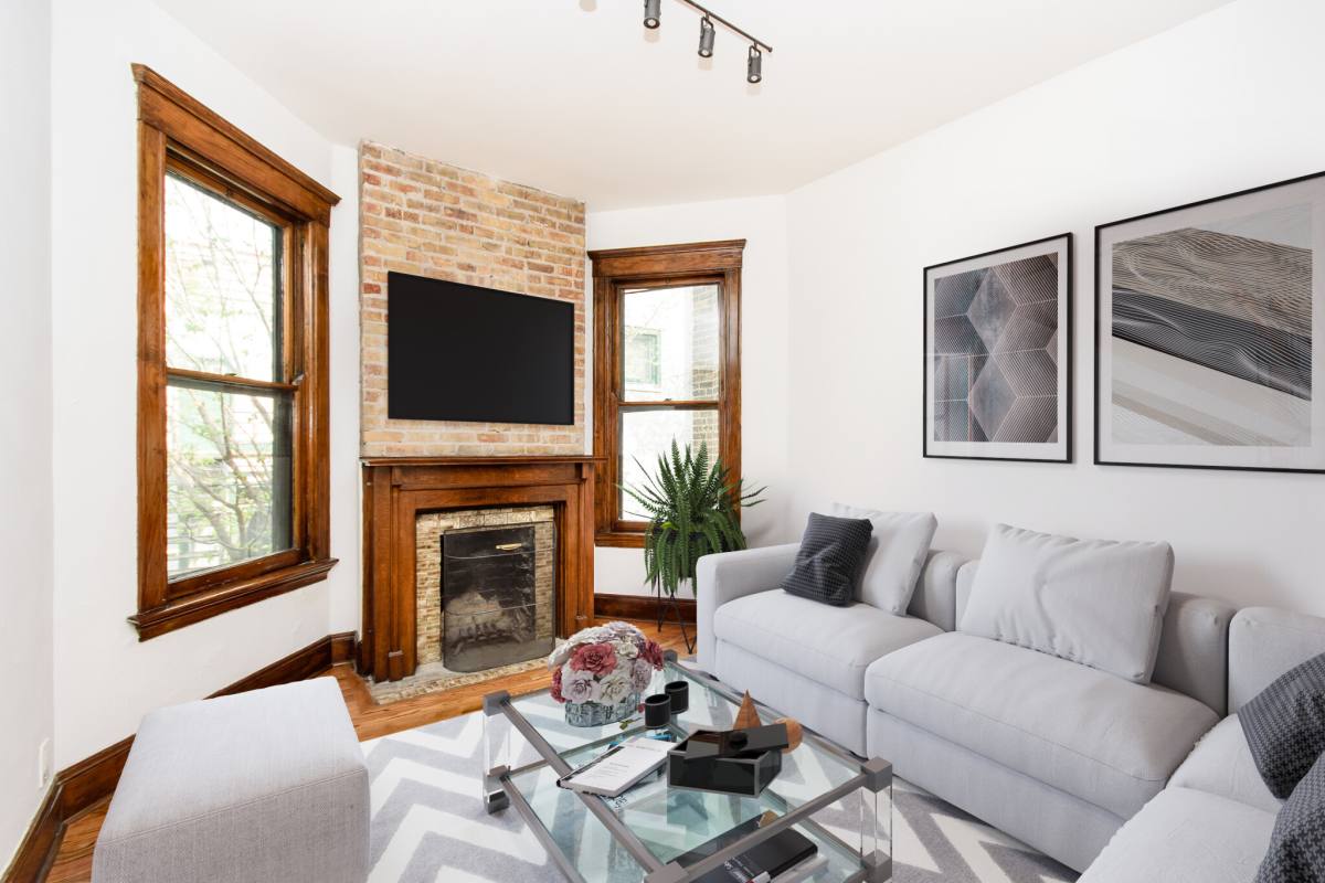 Apartment for rent at 1008 W Altgeld #10, Chicago, IL 60614