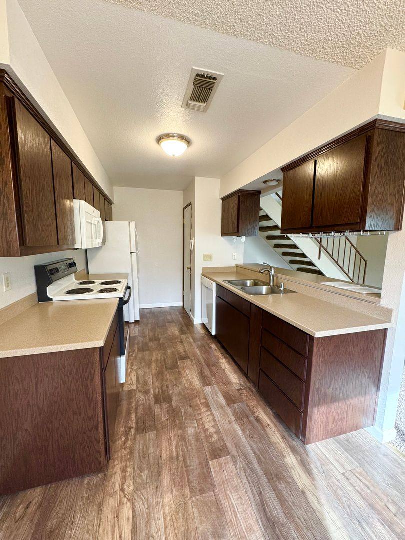 Apartment for rent at 3512 Adams Lane, Redding, CA 96002