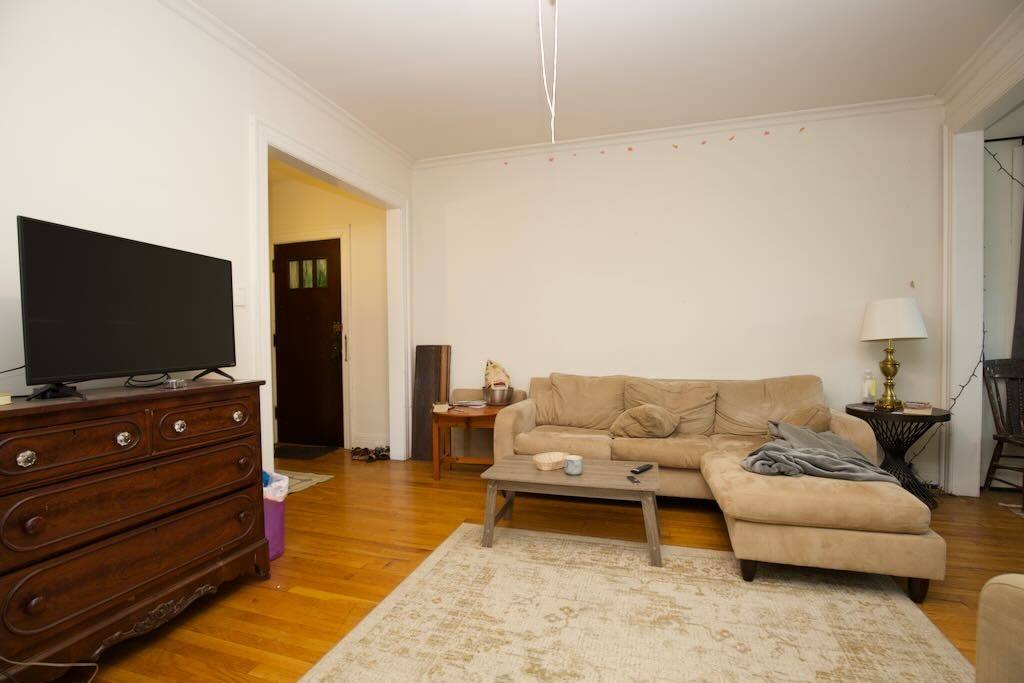 Apartment for rent at 310 12 Lee #8Q, Evanston, IL 60202