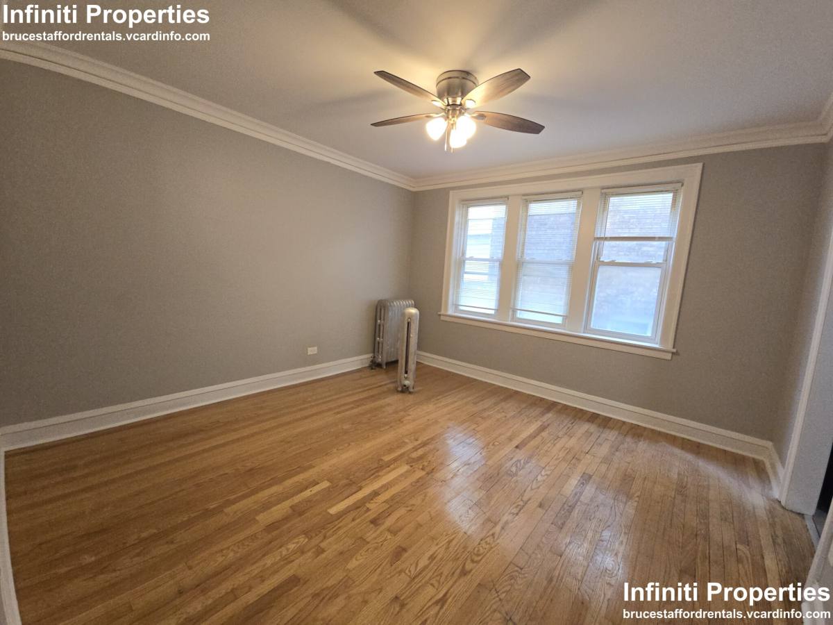 Apartment for rent at 656 E 81st #1, Chicago, IL 60619