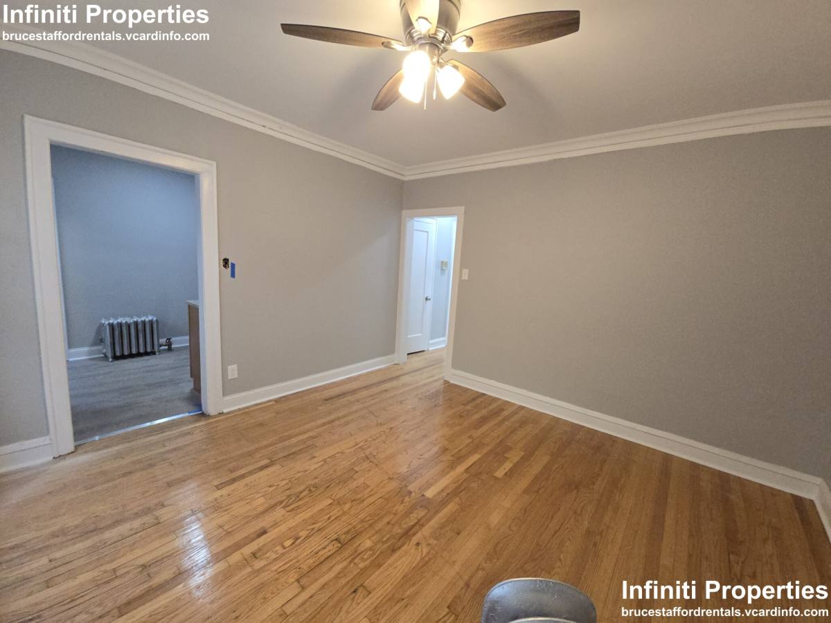 Apartment for rent at 656 E 81st #1, Chicago, IL 60619