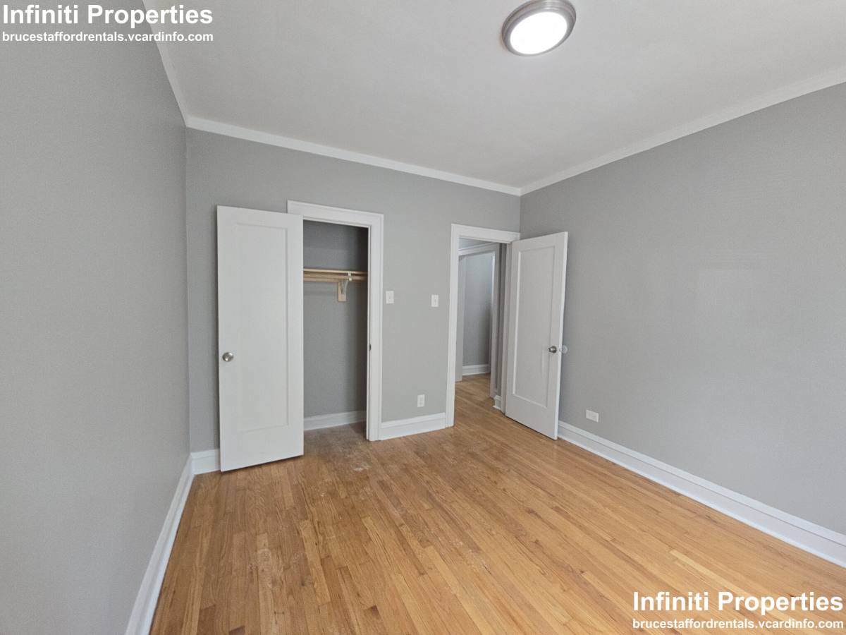 Apartment for rent at 656 E 81st #1, Chicago, IL 60619