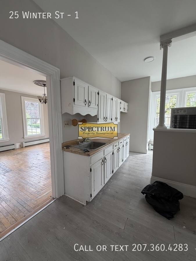 Apartment for rent at 25 Winter St #1, Waterville, ME 04901