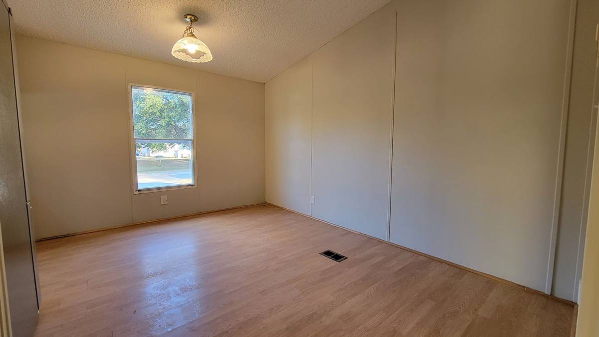 House for rent at 100 SE 68th Court, Ocala, FL 34470