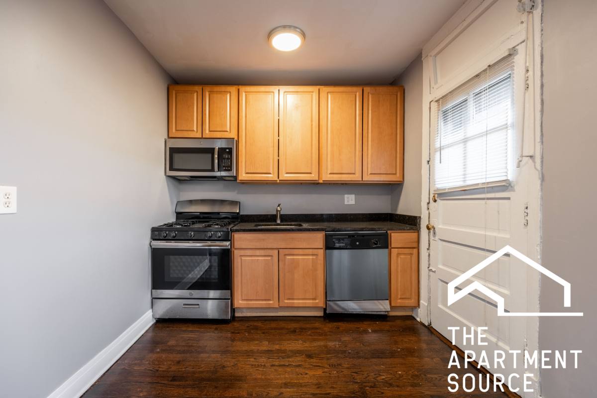 Apartment for rent at 3602 W Sunnyside #3, Chicago, IL 60625