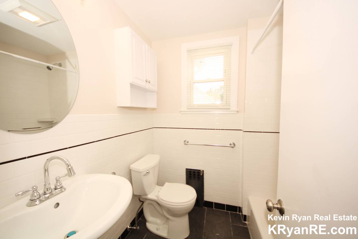House for rent at 93 Cushing St #2, Waltham, MA 02453
