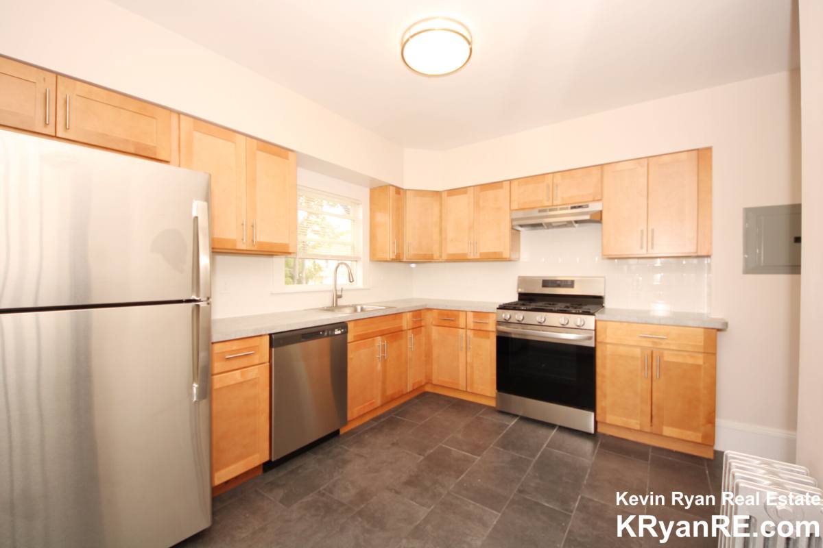 House for rent at 93 Cushing St #2, Waltham, MA 02453