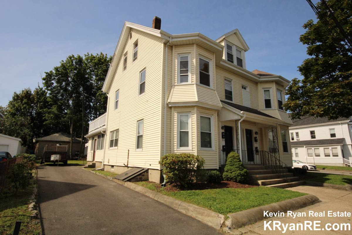 House for rent at 93 Cushing St #2, Waltham, MA 02453